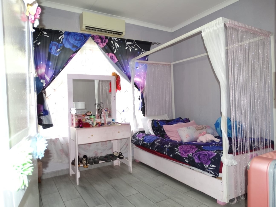 3 Bedroom Property for Sale in Geelhoutpark North West